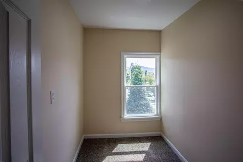 Bedroom - 406 Broadway St, Irvine, KY 40336 photo 6 of 6