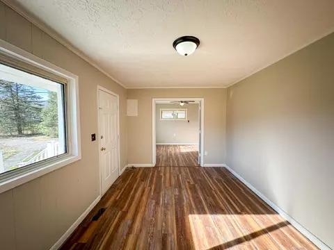 Living - 411 Ky-3085, Flat Lick, KY 40935 photo 3 of 5