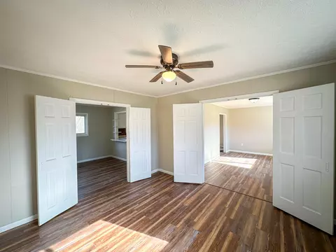 Living - 411 Ky-3085, Flat Lick, KY 40935 photo 5 of 5