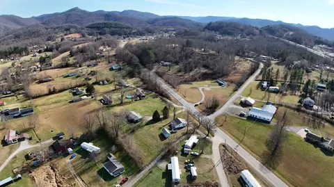 View/Area - 411 Ky-3085, Flat Lick, KY 40935 photo 10 of 12