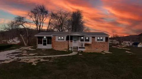 Exterior - 411 Ky-3085, Flat Lick, KY 40935 photo 4 of 7
