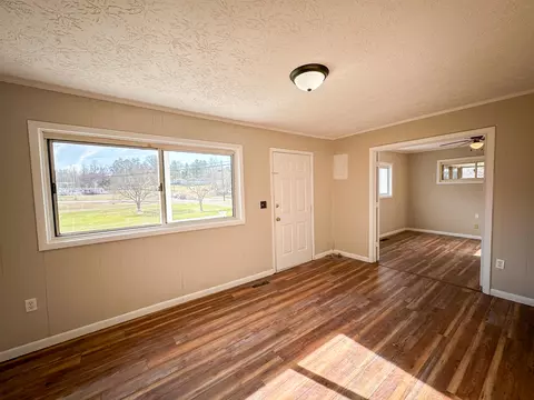 Living - 411 Ky-3085, Flat Lick, KY 40935 photo 2 of 5