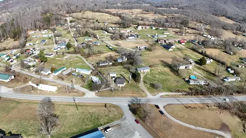 View/Area - 411 Ky-3085, Flat Lick, KY 40935 photo 2 of 12
