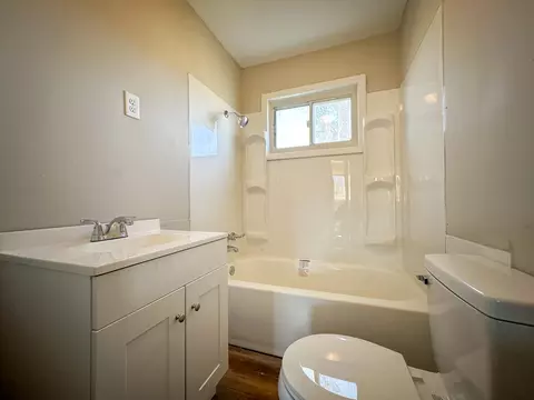 Bath - 411 Ky-3085, Flat Lick, KY 40935 photo 1 of 1