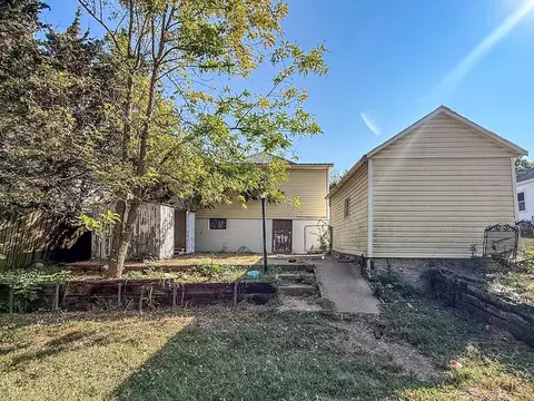 231 Parrish Ave, Paris, KY 40361 photo 6