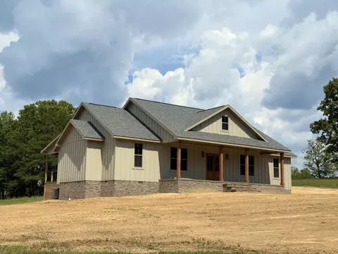 335 Port Of Call Dr, Jamestown, KY 42629