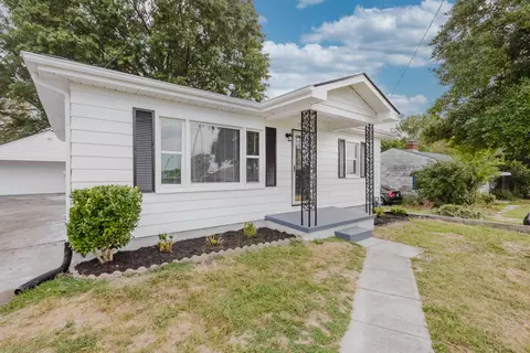1517 E Irvine St, Richmond, KY 40475