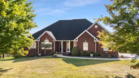 909 Country Oaks Dr, Richmond, KY 40475