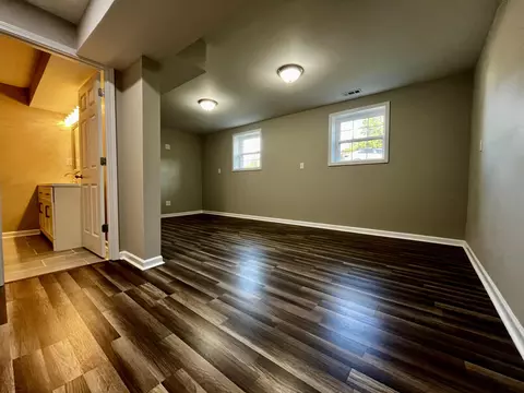 Living - 304 Pine Dr, Corbin, KY 40701 photo 6 of 6