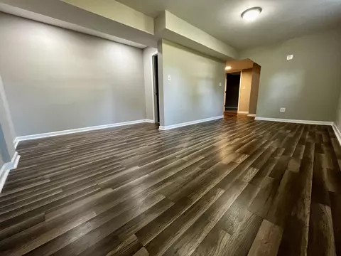 Living - 304 Pine Dr, Corbin, KY 40701 photo 4 of 6