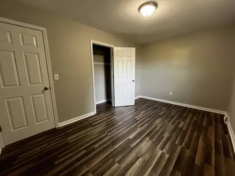 Bedroom - 304 Pine Dr, Corbin, KY 40701 photo 3 of 5