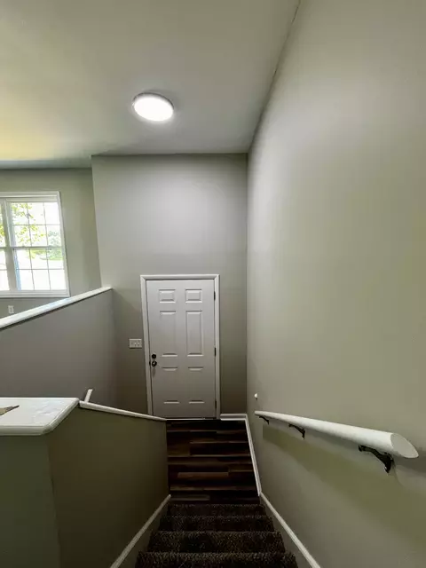 Entry Way - 304 Pine Dr, Corbin, KY 40701 photo 2 of 2