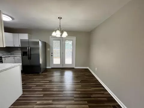 Dining - 304 Pine Dr, Corbin, KY 40701 photo 1 of 1