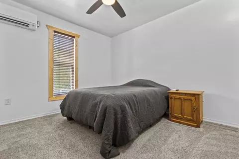 Bedroom - 4021 Ky 1094, Campton, KY 41301 photo 1 of 4