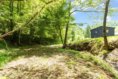 Exterior - 4021 Ky 1094, Campton, KY 41301 photo 8 of 11
