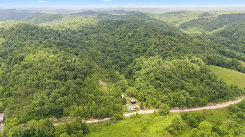 View/Area - 4021 Ky 1094, Campton, KY 41301 photo 3 of 11