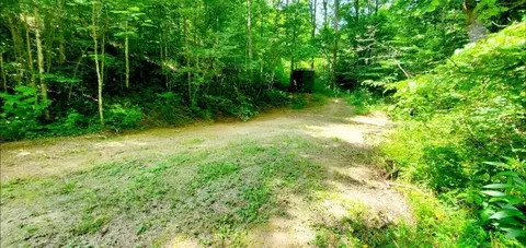 Exterior - 4021 Ky 1094, Campton, KY 41301 photo 5 of 11