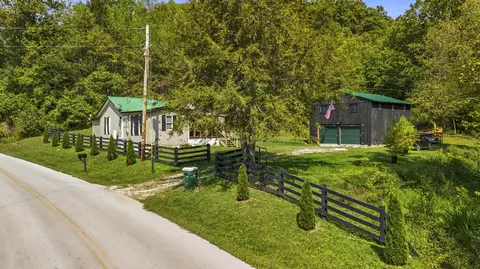 Exterior - 4021 Ky 1094, Campton, KY 41301 photo 10 of 11