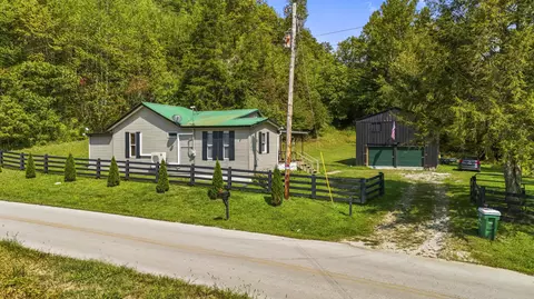 4021 Ky 1094, Campton, KY 41301
