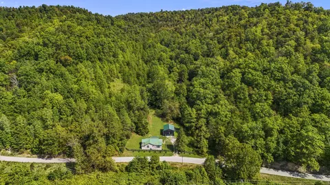 View/Area - 4021 Ky 1094, Campton, KY 41301 photo 8 of 11