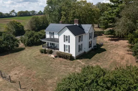 2620 Headquarters Rd, Cynthiana, KY 41031
