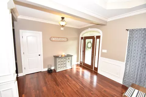 Entry Way - 210 Dry Branch Rd, Irvine, KY 40336 photo 1 of 2