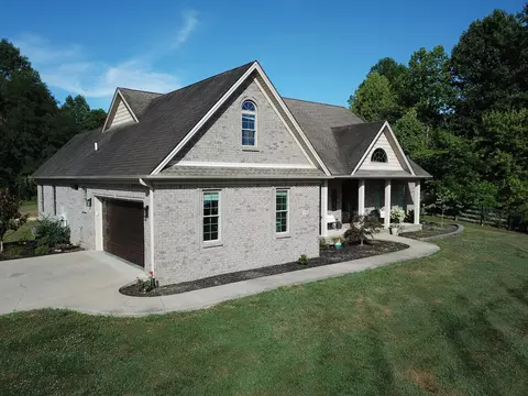 Exterior - 210 Dry Branch Rd, Irvine, KY 40336 photo 1 of 6