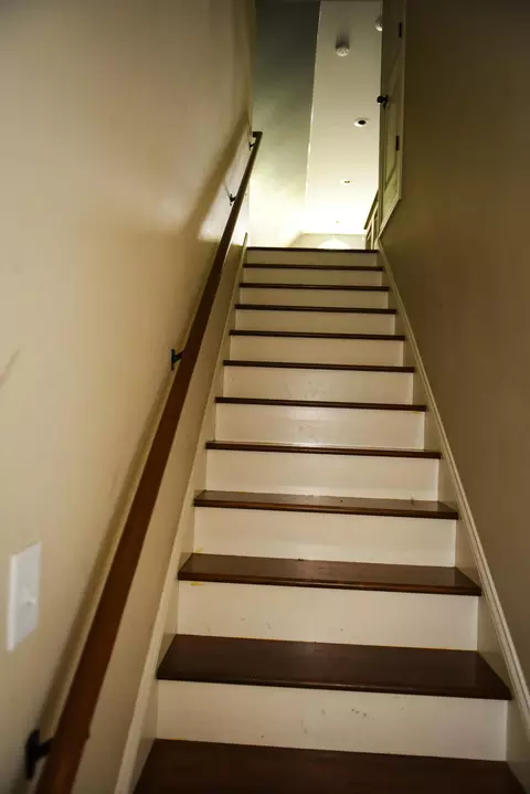 Entry Way - 210 Dry Branch Rd, Irvine, KY 40336 photo 2 of 2