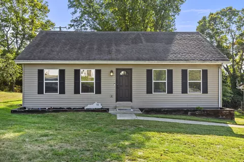 512 N Magnolia Dr, Mount Sterling, KY 40353