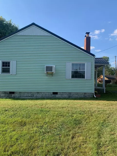 Exterior - 408 N 410 N Beatty Ave, Corbin, KY 40701 photo 2 of 5
