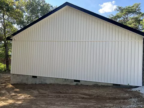 Exterior - 782 Bratcher Ln, Berea, KY 40403 photo 2 of 5