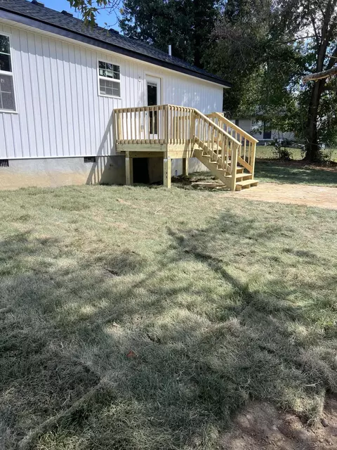 Exterior - 782 Bratcher Ln, Berea, KY 40403 photo 3 of 5