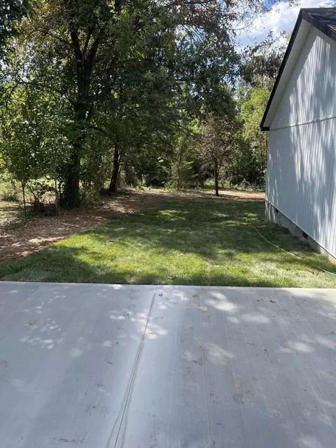 Exterior - 782 Bratcher Ln, Berea, KY 40403 photo 5 of 5