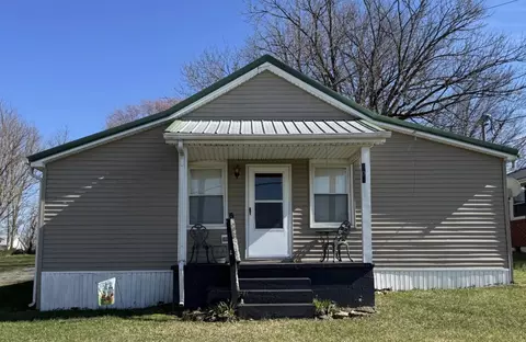104 Davis St, Campbellsville, KY 42718