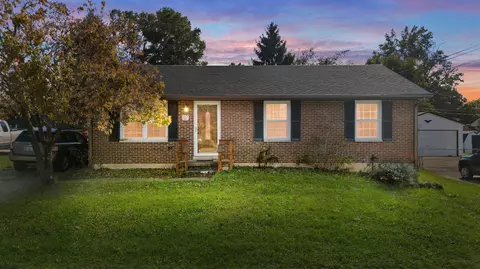 272 Gainesville Dr, Nicholasville, KY 40356