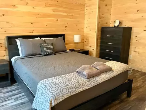 Bedroom - 5 Boulder Way, Stanton, KY 40380 photo 1 of 3