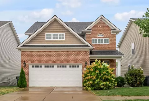 559 Estrella Dr, Lexington, KY 40511