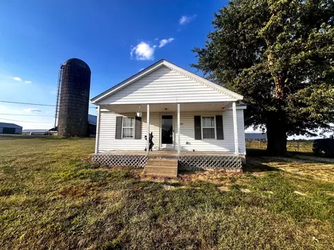 1047 Jackson Pike, Harrodsburg, KY 40330