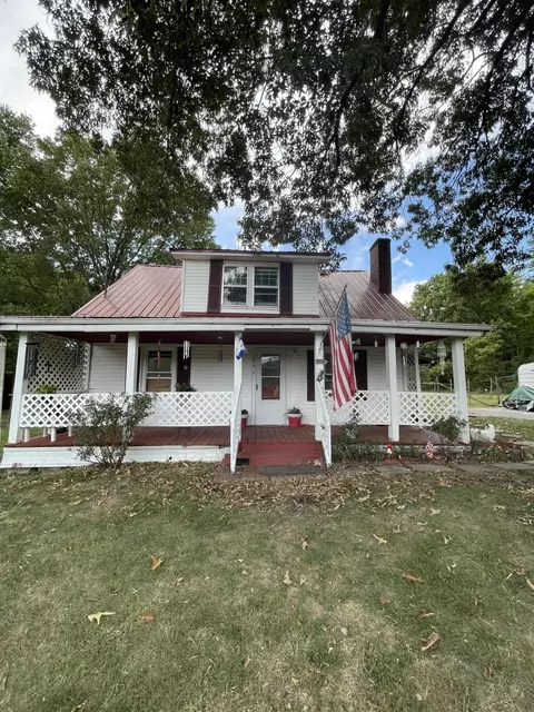 96 Fentress Ln, Berea, KY 40403