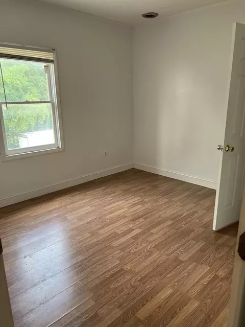 240 E Main St, Mount Vernon, KY 40456 photo 8