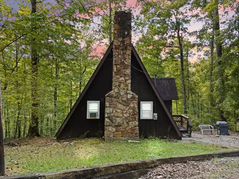 1424 Jasper Lake Dr, Burnside, KY 42519