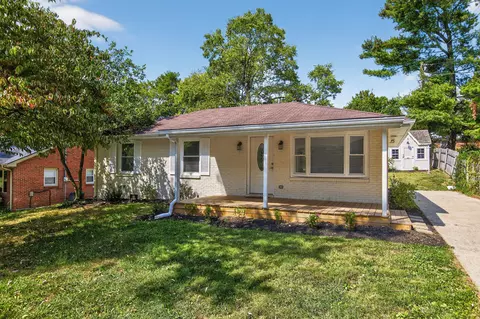 308 Kentucky Ave, Versailles, KY 40383