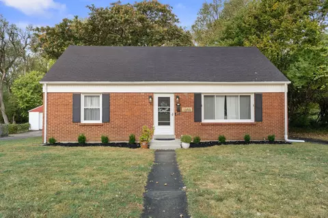 1809 Beacon Hill Rd, Lexington, KY 40504