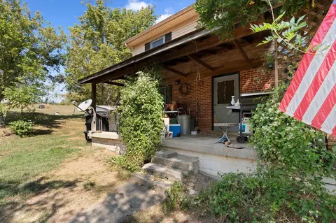 Exterior - 3890 Oregon Rd, Versailles, KY 40383 photo 1 of 17