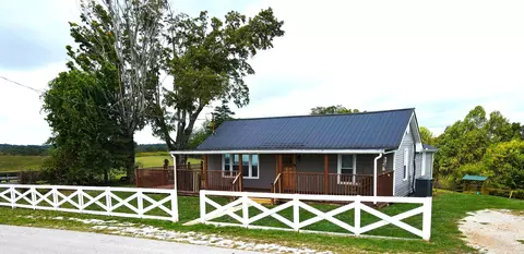 2870 Chestnut Grove Rd, Brodhead, KY 40409