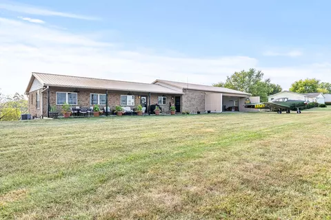 30 Pilots Dream Dr, Dry Ridge, KY 41035