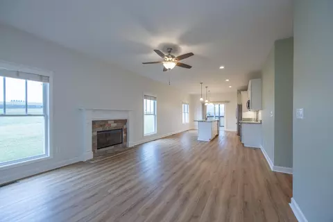 Living - 526 Steele Rd, Paris, KY 40361 photo 1 of 5