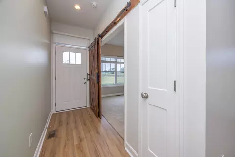 Entry Way - 526 Steele Rd, Paris, KY 40361 photo 1 of 1