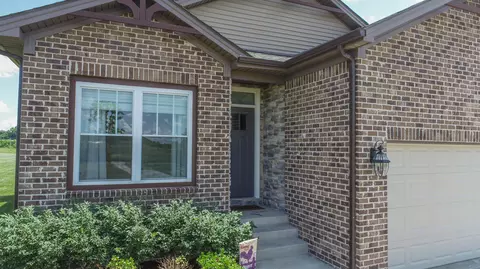 Exterior - 526 Steele Rd, Paris, KY 40361 photo 2 of 2