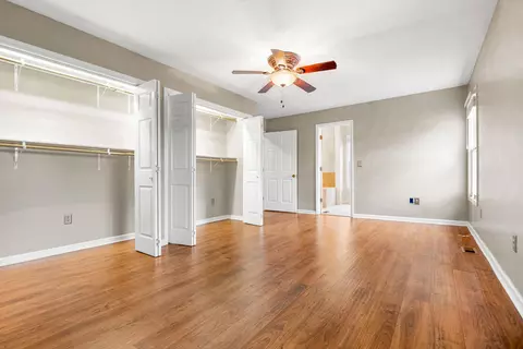 Bedroom - 110 Locklin Dr, Williamsburg, KY 40769 photo 2 of 12